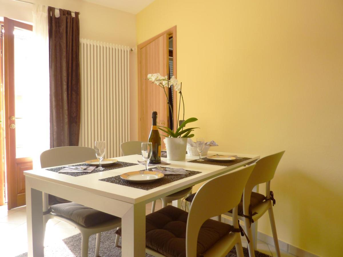 Ferienwohnung Gallo Mit Ueberdachter Terrasse Parkplatz 100 Mtr Z Strand Cannobio Exteriör bild