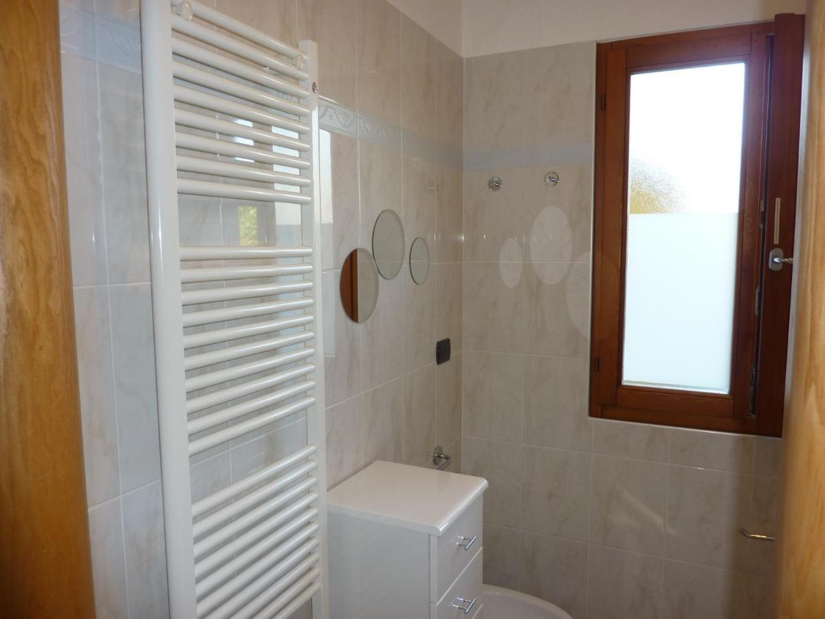 Ferienwohnung Gallo Mit Ueberdachter Terrasse Parkplatz 100 Mtr Z Strand Cannobio Exteriör bild